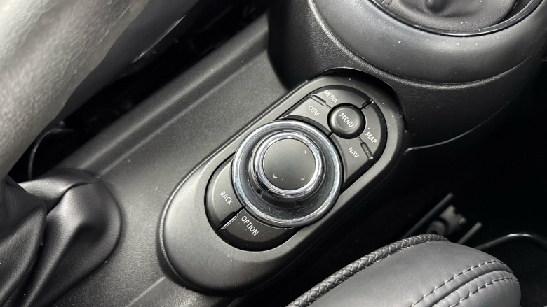 MINI Hatchback 1.5 Cooper Exclusive 3dr Auto Petrol Hatchback